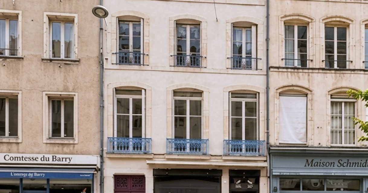 Nancy (54)