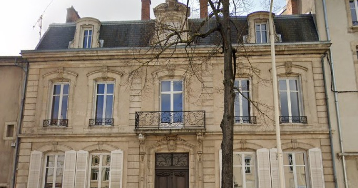 Nancy (54)