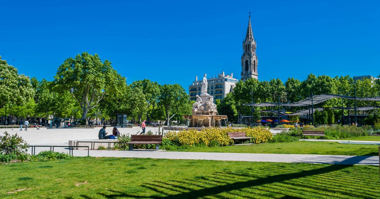 Nîmes (30)