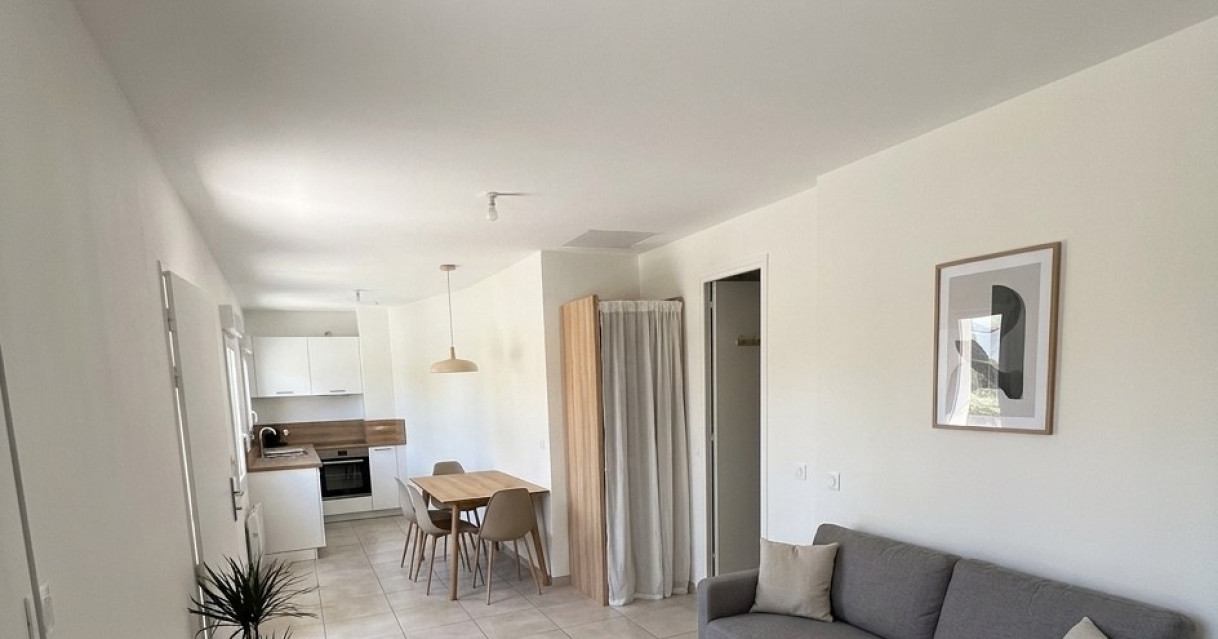 Nîmes (30)