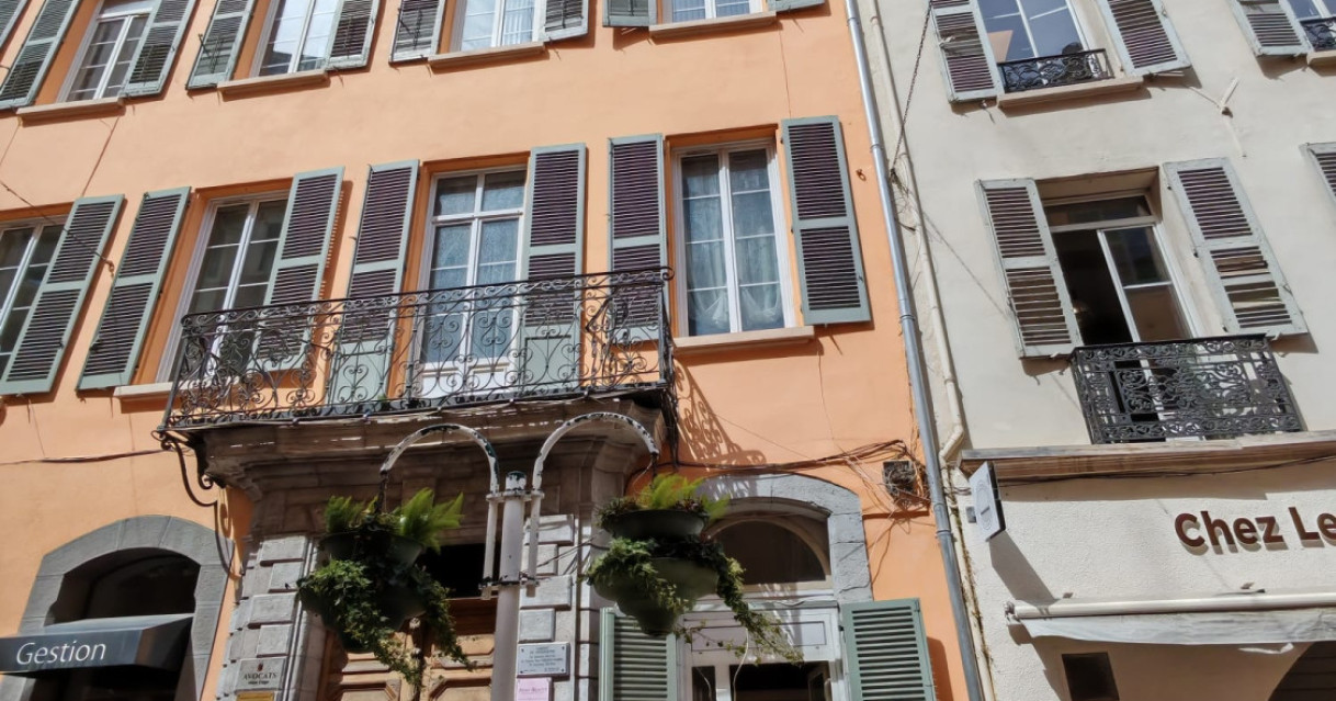 Toulon (83)